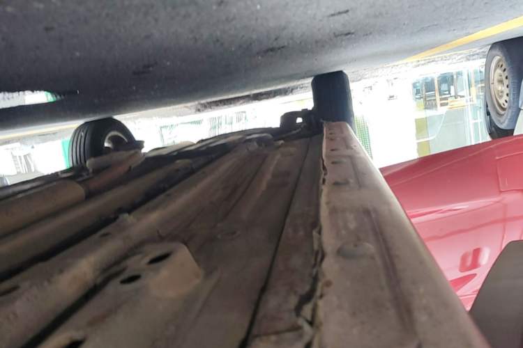 Used Baojun 310W 2017 1.5L Manual Fashion Model China V Right Side Sill