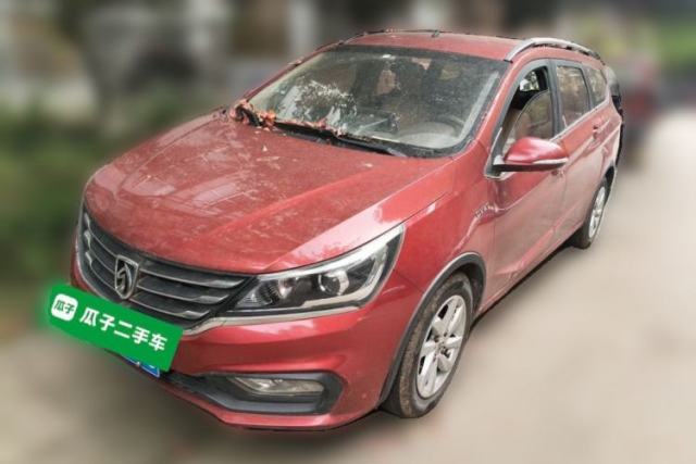 Used Baojun 310W 2017 1.5L Manual Fashion Model China V