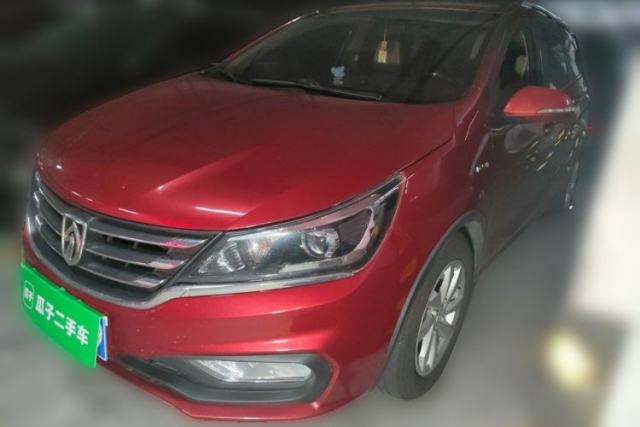 Used Baojun 310W 2017 1.5L Manual Fashion Model China V