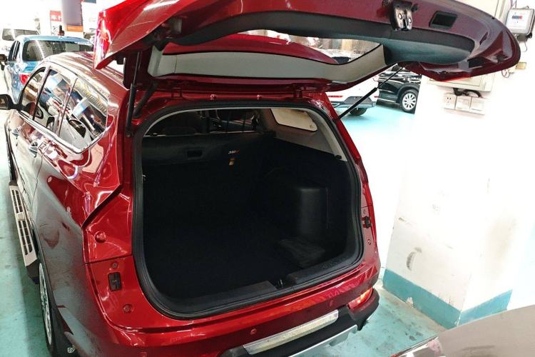 Used Baojun 310W 2017 1.2L Manual Value Edition China V Trunk