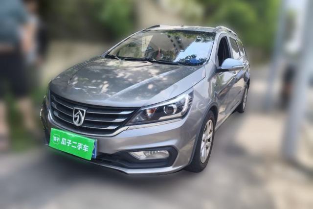 Baojun 310W 2017 1.5L Manual Fashion Model China V d’occasion