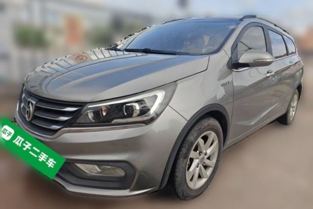 Used Baojun 310W 2017 1.5L Manual Fashion Model China V