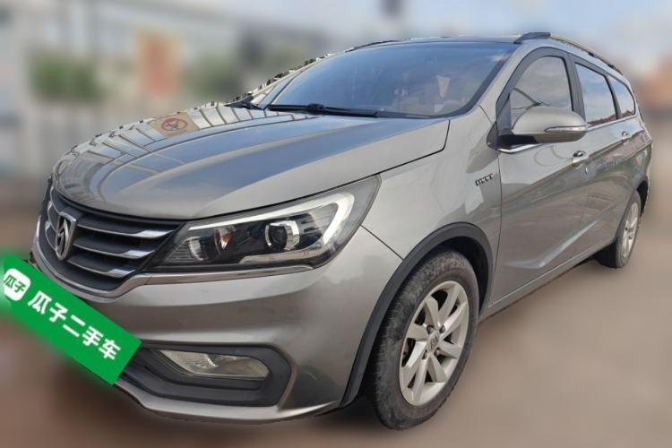Used Baojun 310W 2017 1.5L Manual Fashion Model China V Guazi used car, China used car export, Used car for sale, Used cars, Cheapest cars for sale