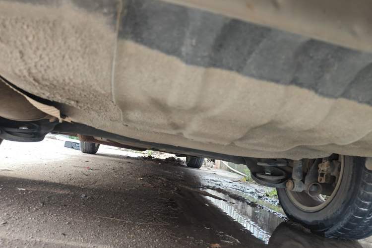 Used Baojun 310W 2017 1.5L Manual Fashion Model China V Chassis Rear