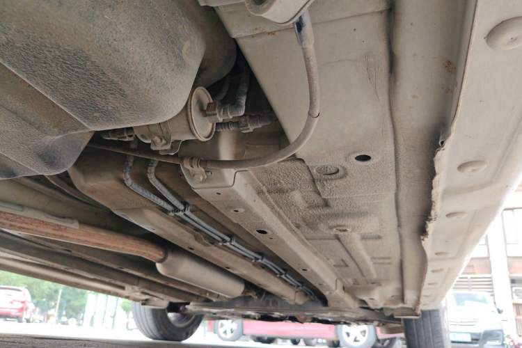 Used Baojun 310W 2017 1.5L Manual Fashion Model China V Chassis Rear Right