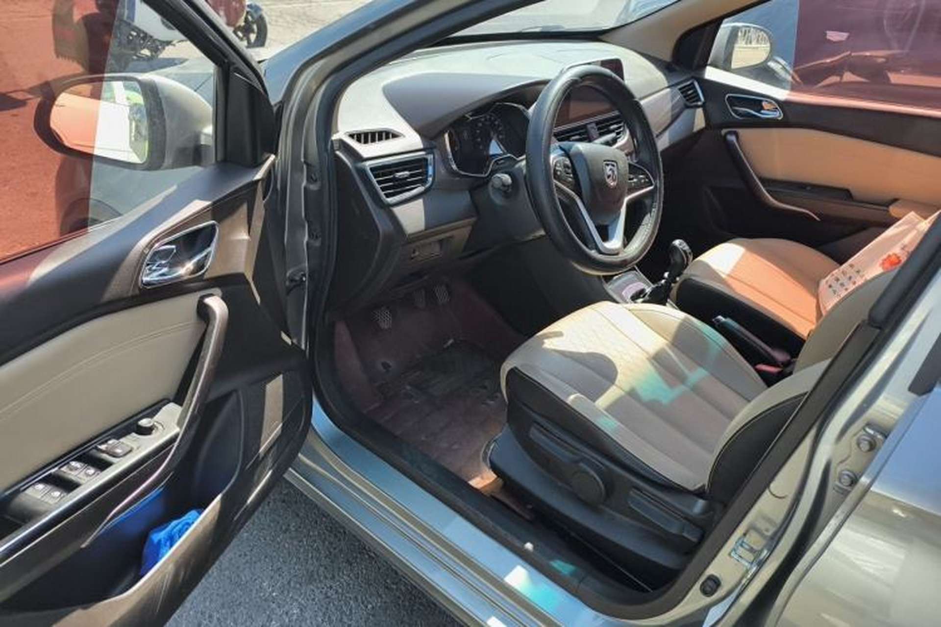 Used Baojun 310W 2017 1.5L Manual Fashion Edition China VI Driver Seat