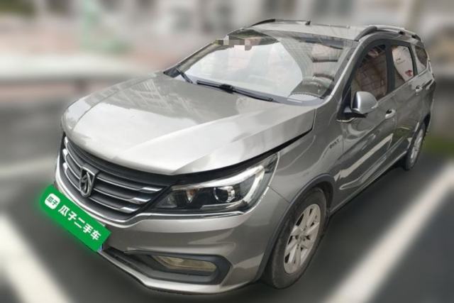 Used Baojun 310W 2017 1.5L Manual Fashion Model China V
