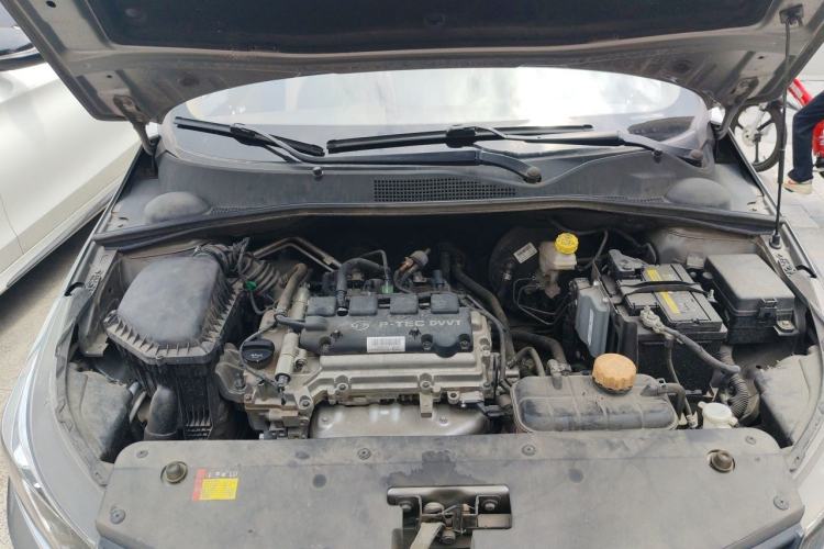 Used Baojun 310W 2017 1.5L Manual Fashion Model China V Engine Bay