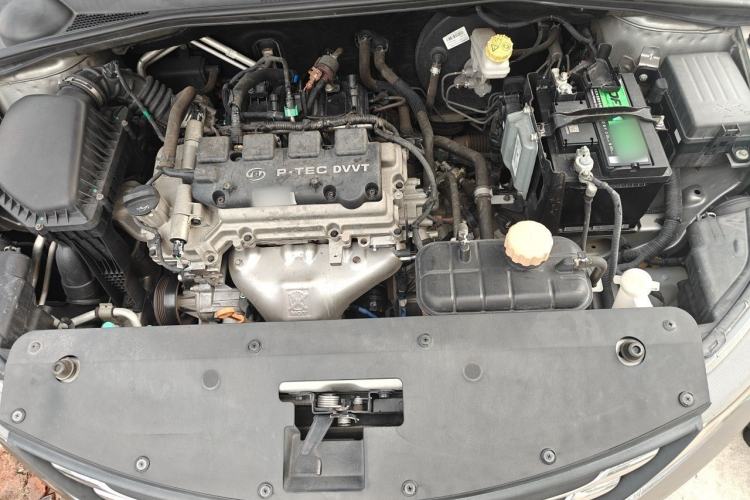 Used Baojun 310W 2017 1.5L Manual Fashion Model China V Engine Bay