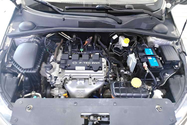 Used Baojun 310W 2017 1.5L Manual Fashion Model China V Engine Bay