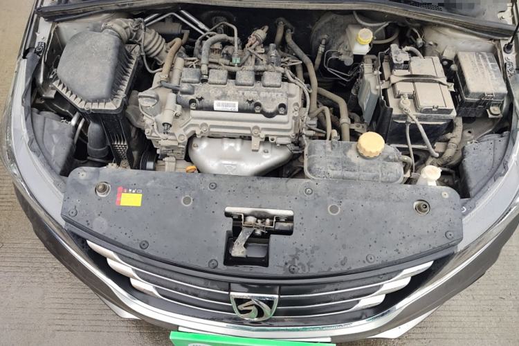 Used Baojun 310W 2017 1.5L Manual Comfort Version China VI Emission Standard Engine Bay