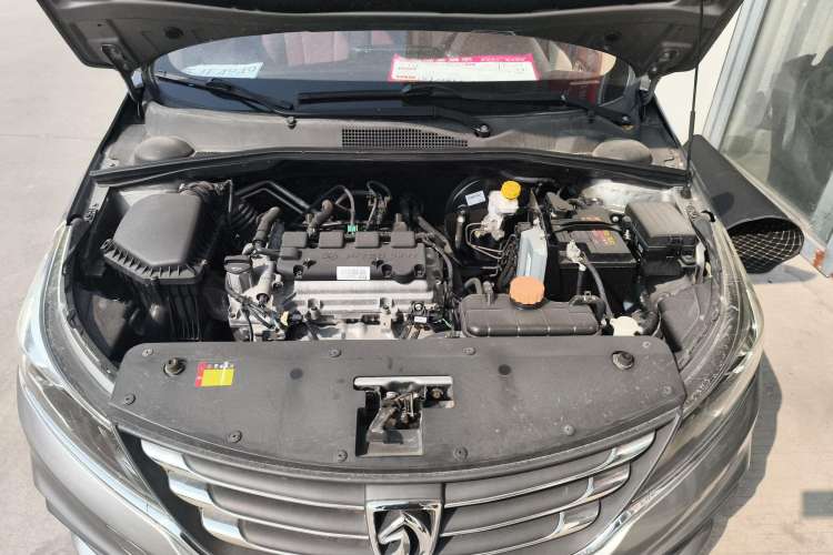 Used Baojun 310W 2017 1.5L Manual Comfort Version China VI Emission Standard Engine Bay