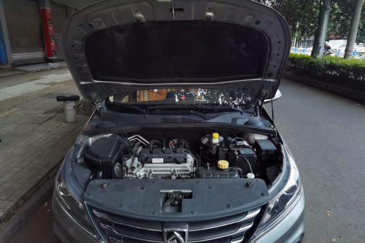 Used Baojun 310W 2017 1.5L Manual Fashion Model China V Engine Bay