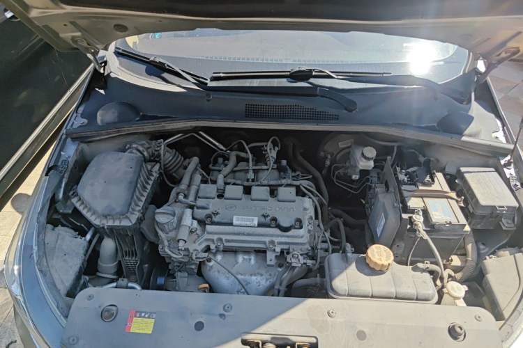 Used Baojun 310W 2017 1.5L Manual Comfort Version China VI Emission Standard Engine Bay