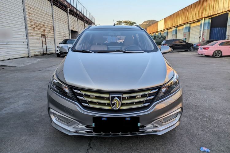 Used Baojun 310W 2017 1.5L Manual Comfort Version China V Exterior 1