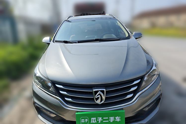 Used Baojun 310W 2017 1.5L Manual Luxury Edition China V Exterior 1