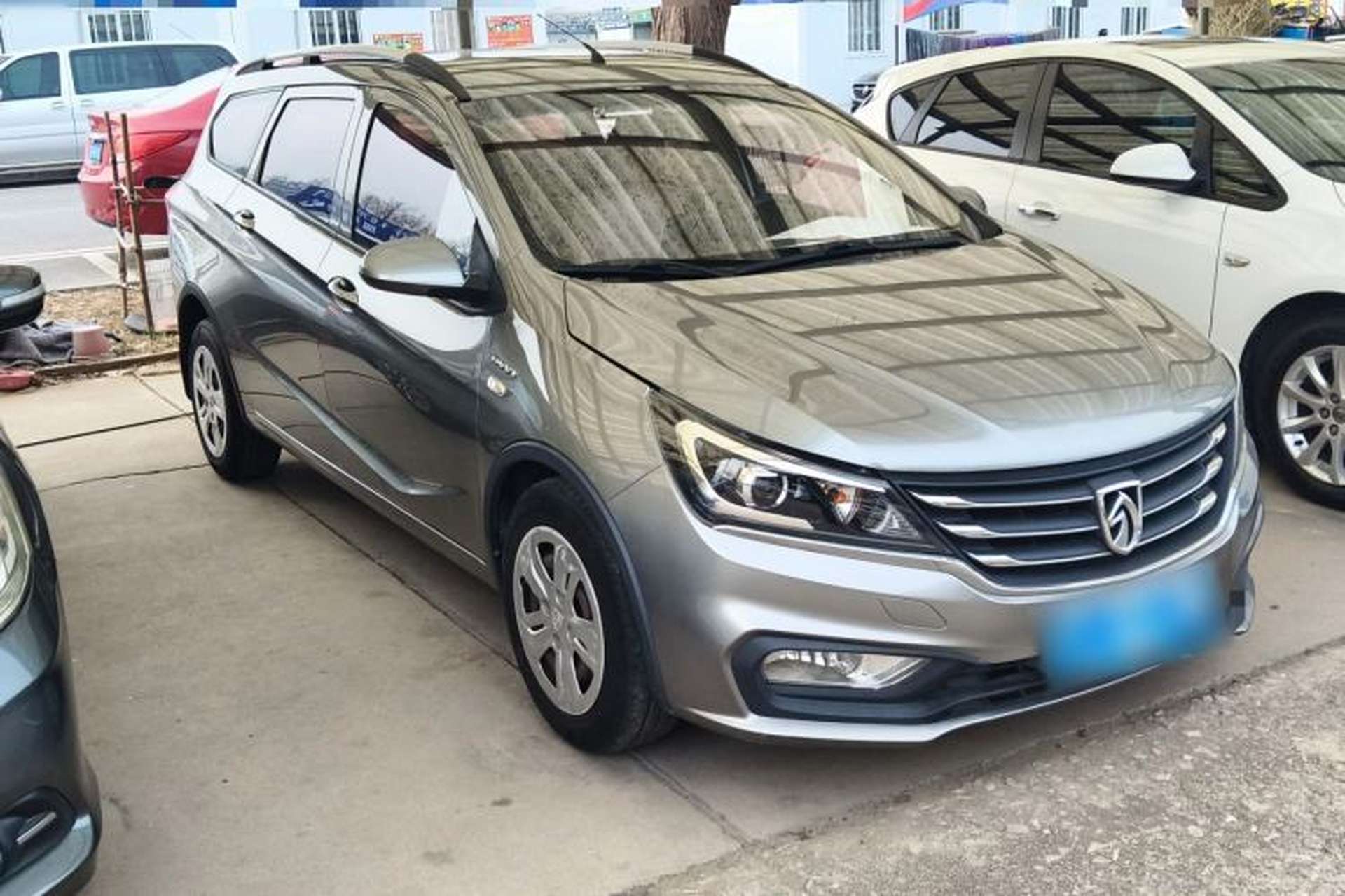 Used Baojun 310W 2017 1.5L Manual Comfort Version China V Exterior 2