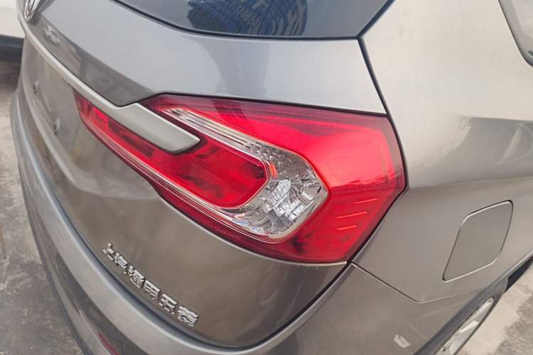 Used Baojun 310W 2017 1.2L Manual Value Edition China V Exterior 3