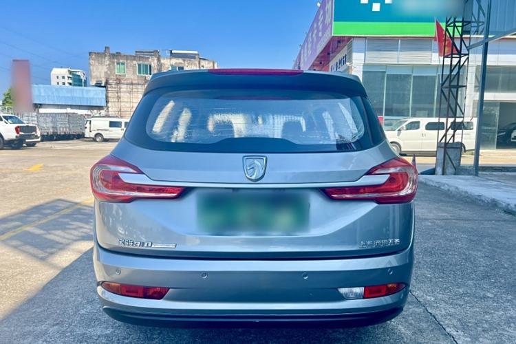 Used Baojun 310W 2017 1.5L Manual Comfort Version China V Exterior 4