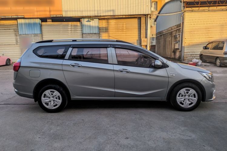 Used Baojun 310W 2017 1.5L Manual Comfort Version China V Exterior 4