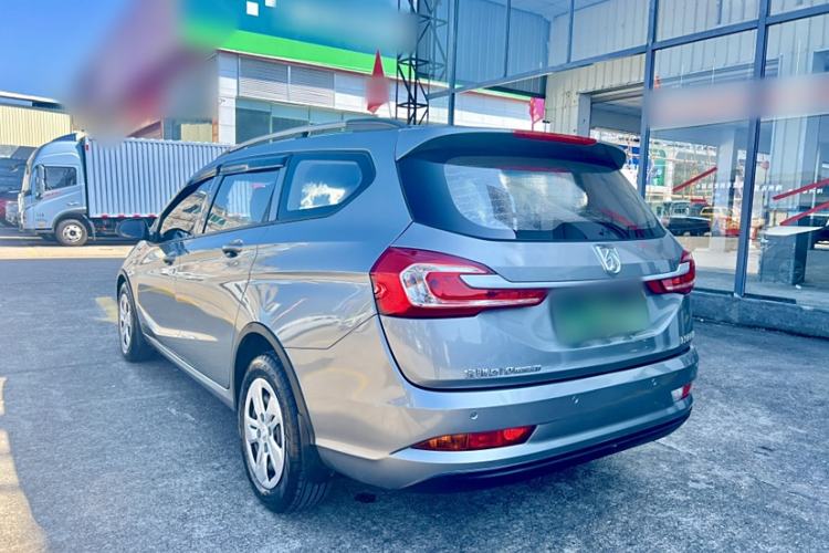 Used Baojun 310W 2017 1.5L Manual Comfort Version China V Exterior 5