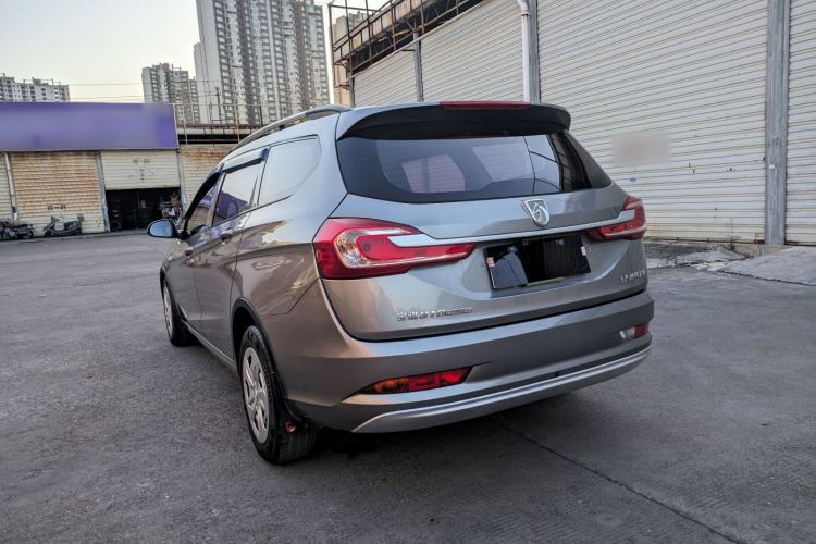 Used Baojun 310W 2017 1.5L Manual Comfort Version China V Exterior 5