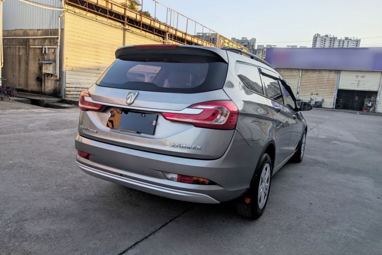 Used Baojun 310W 2017 1.5L Manual Comfort Version China V Exterior 7