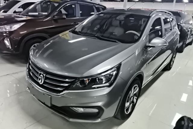 Used Baojun 310W 2017 1.5L Manual Fashion Edition China VI