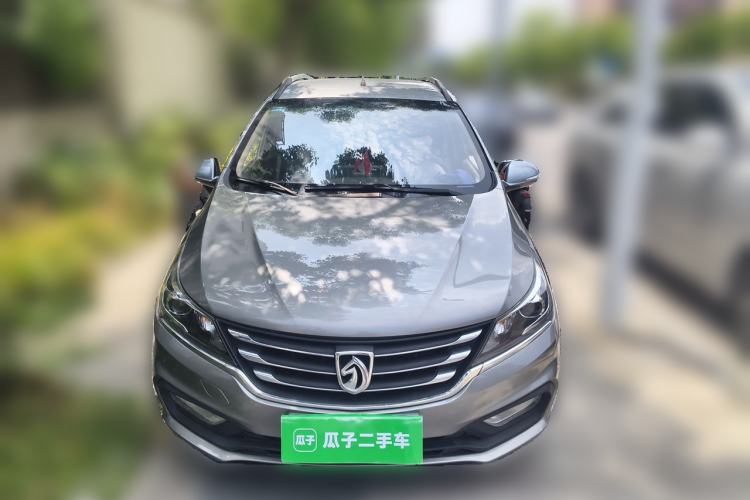 Used Baojun 310W 2017 1.5L Manual Fashion Model China V Front