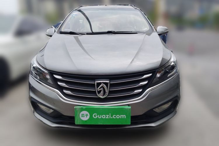 Used Baojun 310W 2017 1.5L Manual Fashion Model China V Front