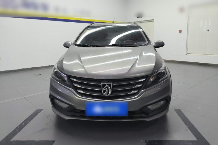 Used Baojun 310W 2017 1.5L Manual Comfort Version China V Front