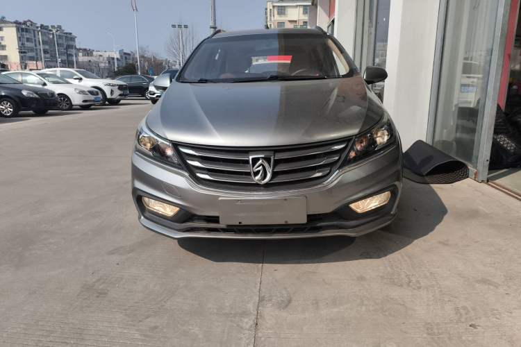 Used Baojun 310W 2017 1.5L Manual Comfort Version China VI Emission Standard Front