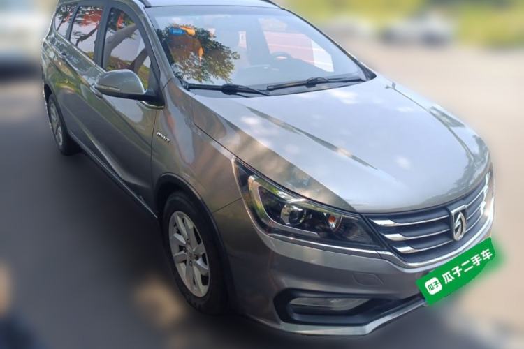 Used Baojun 310W 2017 1.5L Manual Fashion Model China V Front Right 45 Deg