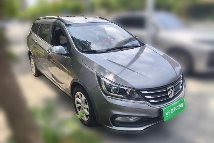 Used Baojun 310W 2017 1.5L Manual Fashion Model China V Front Right 45 Deg