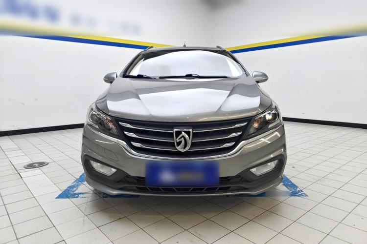 Used Baojun 310W 2017 1.5L Manual Fashion Model China V Front