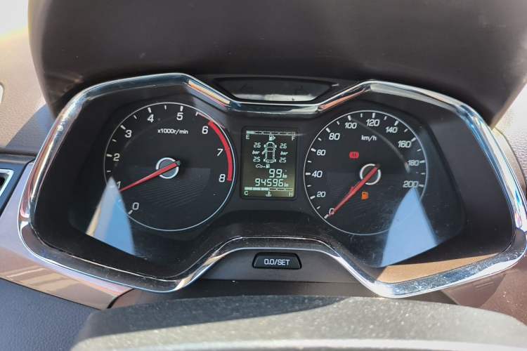 Used Baojun 310W 2017 1.5L Manual Fashion Edition China VI Instrument Cluster