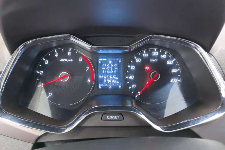 Used Baojun 310W 2017 1.5L Manual Fashion Model China V Instrument Cluster