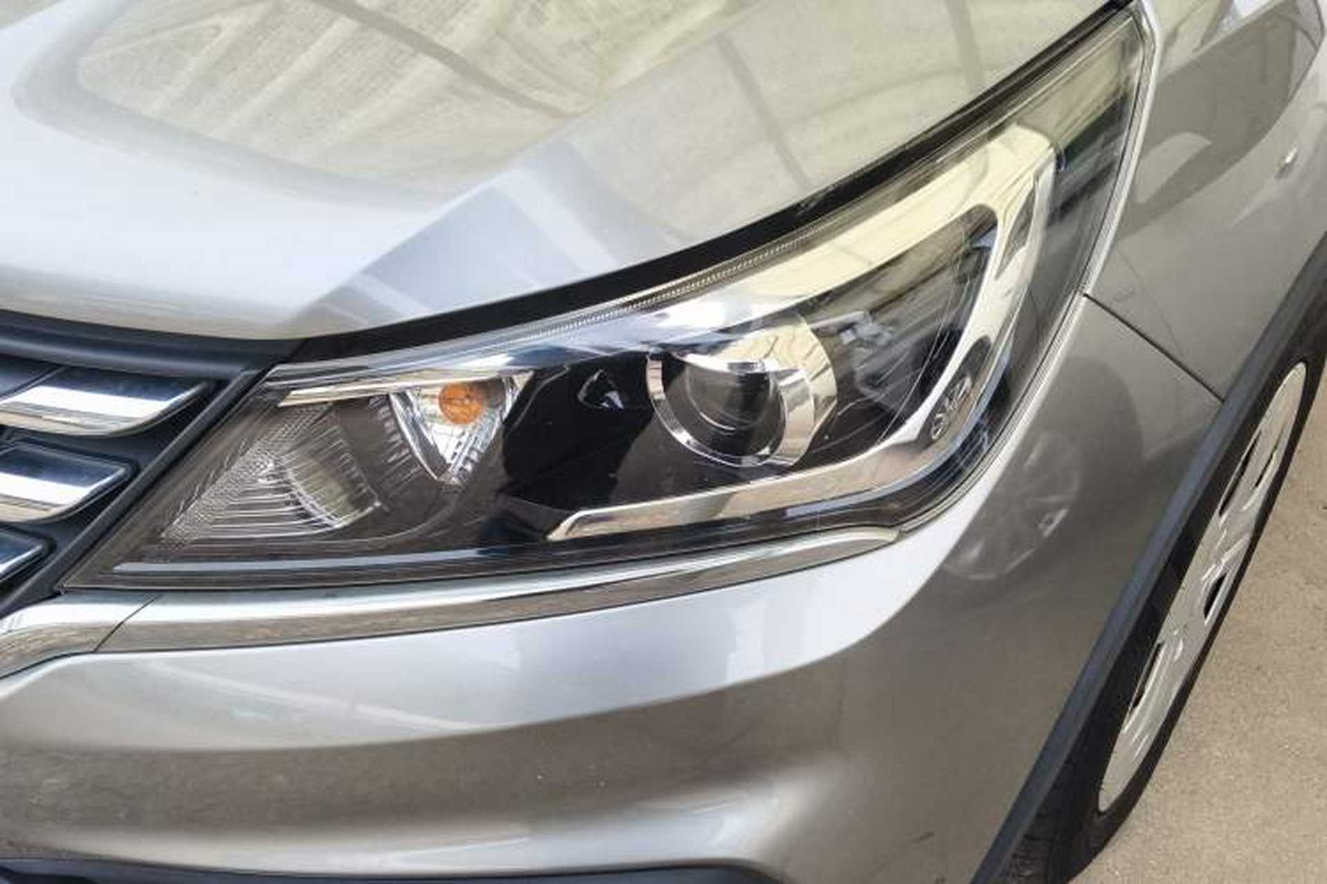 Used Baojun 310W 2017 1.5L Manual Comfort Version China V Left Front Headlight