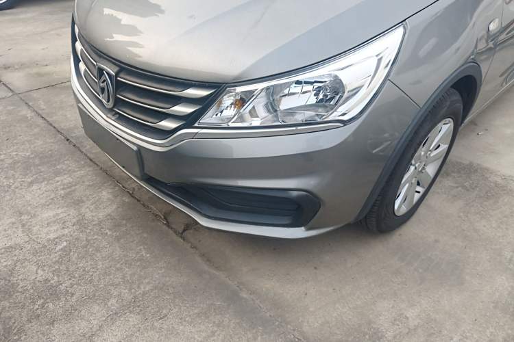 Used Baojun 310W 2017 1.2L Manual Value Edition China V Left Front Headlight