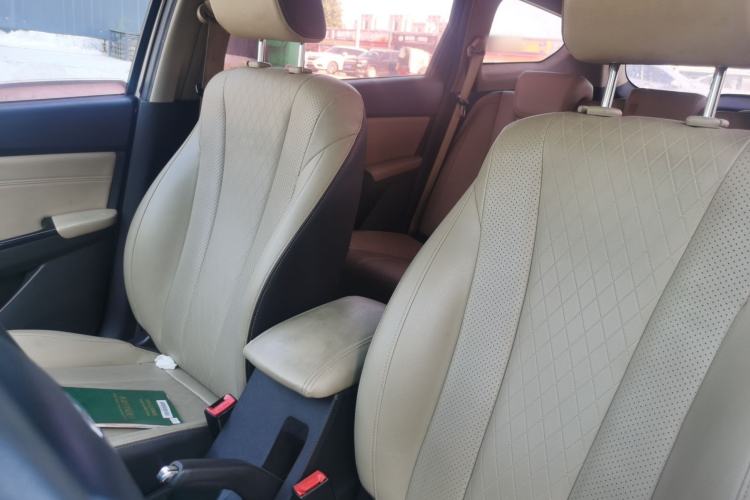 Used Baojun 310W 2017 1.5L Manual Fashion Model China V Left Front Seat
