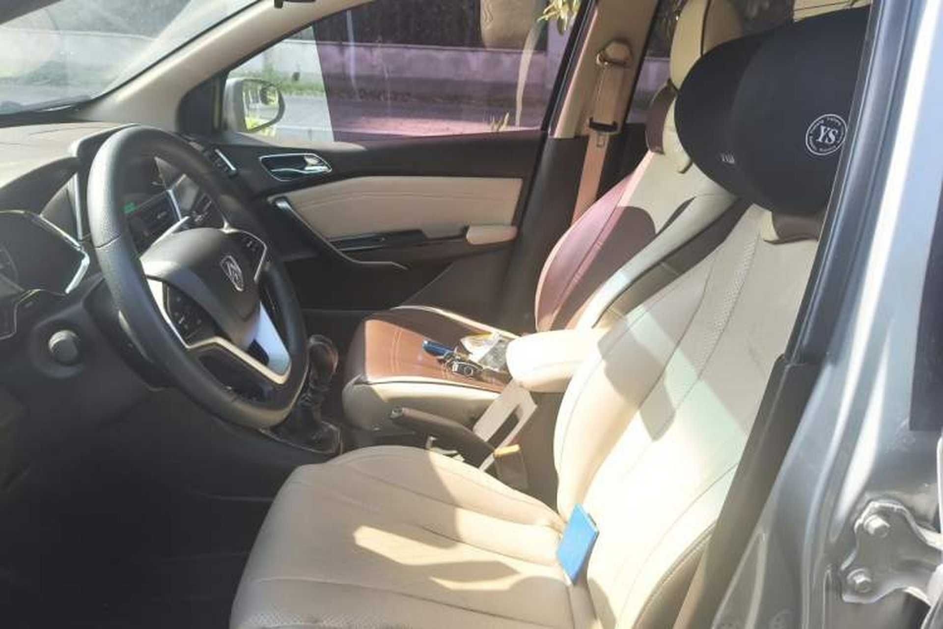 Used Baojun 310W 2017 1.5L Manual Luxury Edition China V Left Front Seat