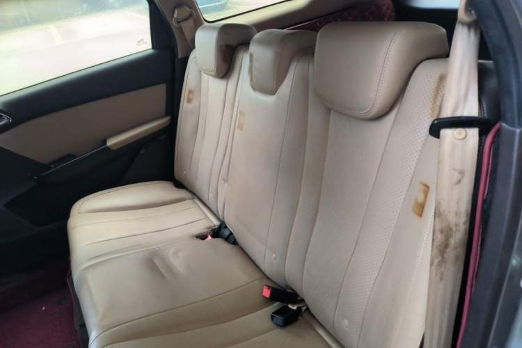 Used Baojun 310W 2017 1.5L Manual Fashion Model China V Left Rear Seat
