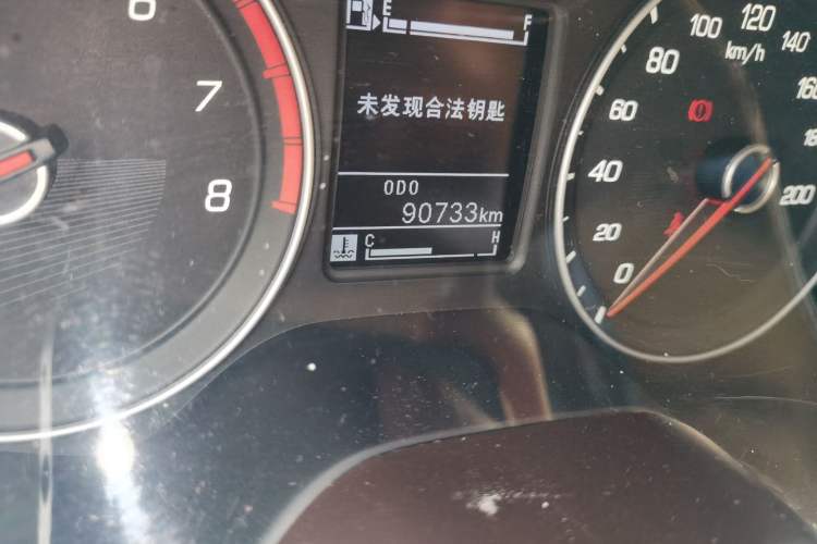 Used Baojun 310W 2017 1.5L Manual Luxury Version China VI Odometer Close Up
