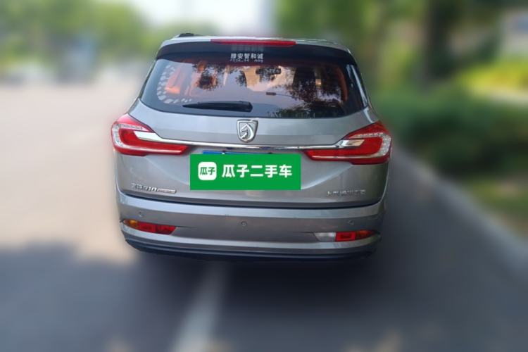 Used Baojun 310W 2017 1.5L Manual Fashion Model China V Rear