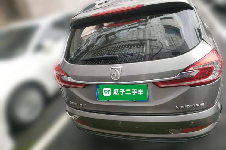Used Baojun 310W 2017 1.5L Manual Fashion Model China V Rear