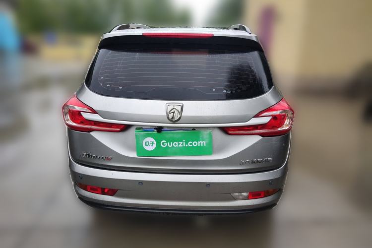 Used Baojun 310W 2017 1.5L Manual Comfort Version China VI Emission Standard Rear
