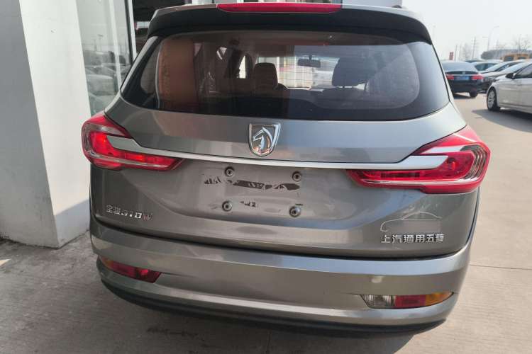 Used Baojun 310W 2017 1.5L Manual Comfort Version China VI Emission Standard Rear