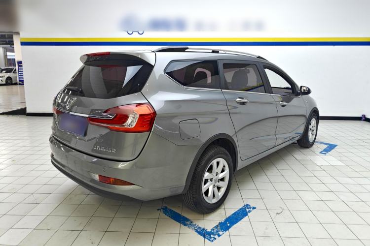 Used Baojun 310W 2017 1.5L Manual Fashion Model China V Rear Right 45 Deg