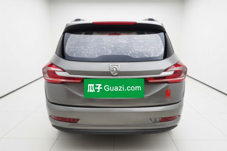 Used Baojun 310W 2017 1.5L Manual Comfort Version China VI Emission Standard Rear