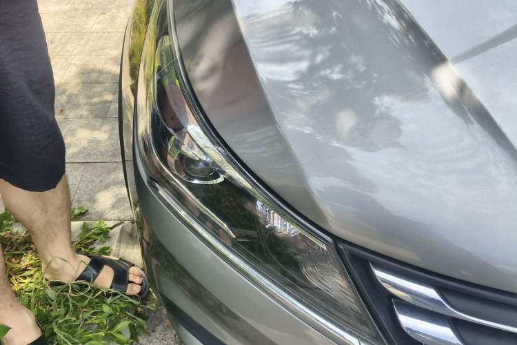 Used Baojun 310W 2017 1.5L Manual Fashion Model China V Right Front Headlight